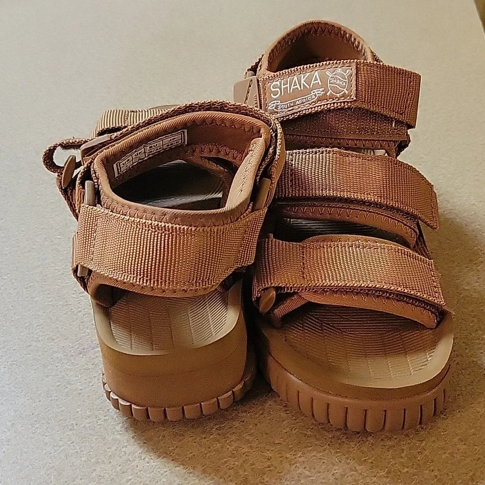 SANDALS - Picture 8 of 10